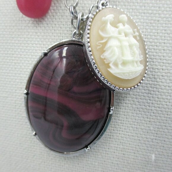 Chico's Demure Regency Cameo Pendant Long Necklace - Picture 5 of 8